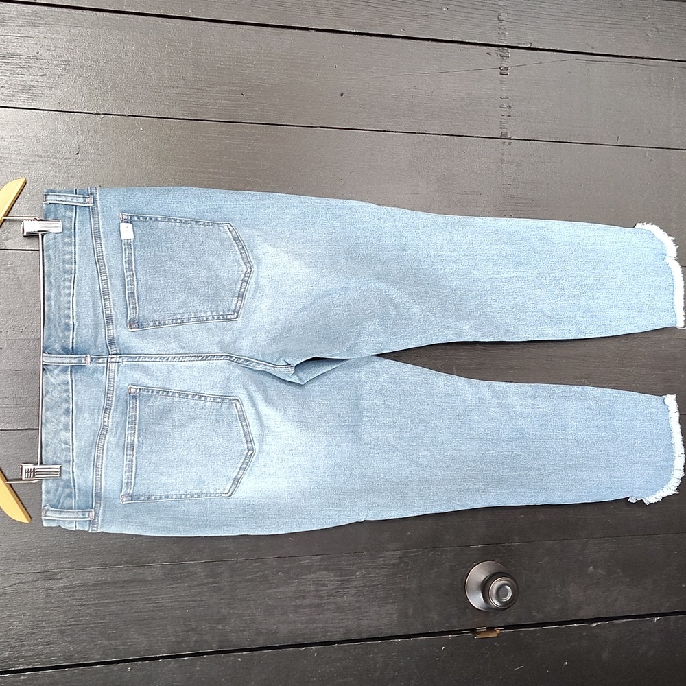 ๐ Jen7 by 7 For All Mankind Cropped Frayed Hem Ankle Skinny Jeans. Size 10 - Picture 14 of 16